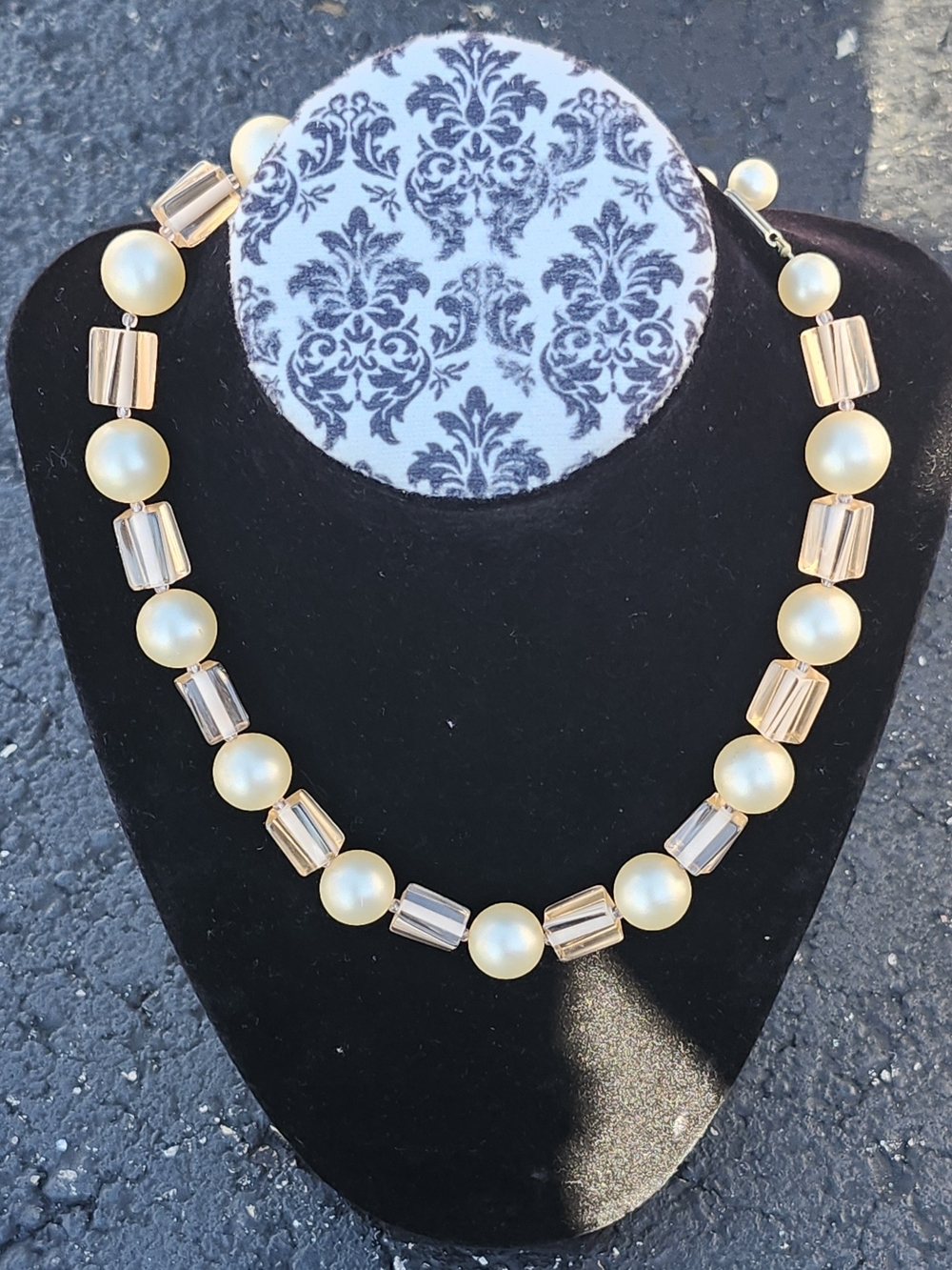 Cream Pearl and Crystal Bead Necklace - Elegant Women's Jewelry